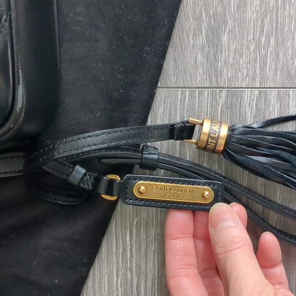 ❌SOLD❌YSL Saint Laurent Lou Camera bag black gold - Picture 4 of 10